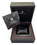 Caixa, estojo, certificado e manual Tag Heuer.